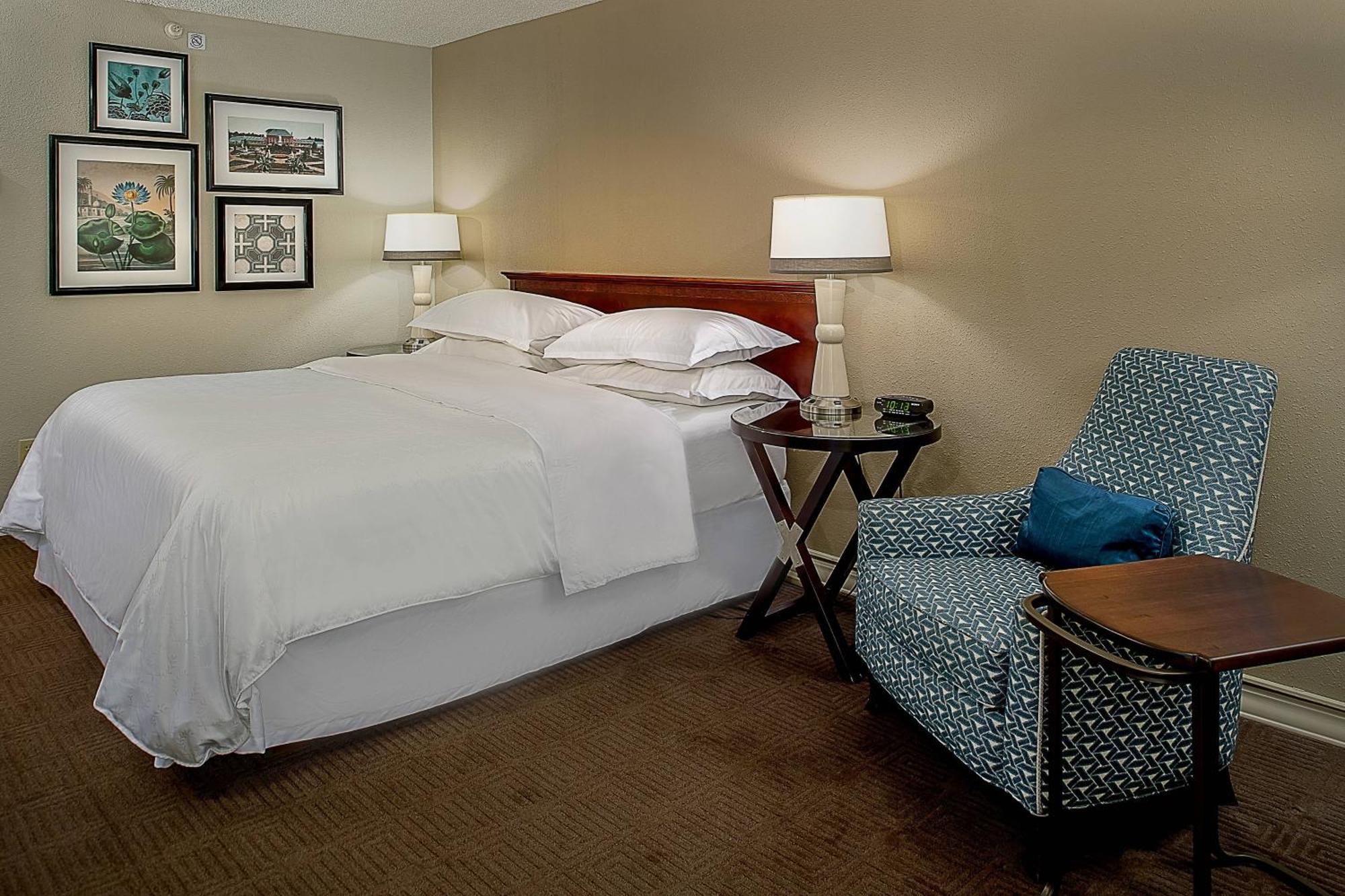 Sheraton Westport Lakeside Hotel