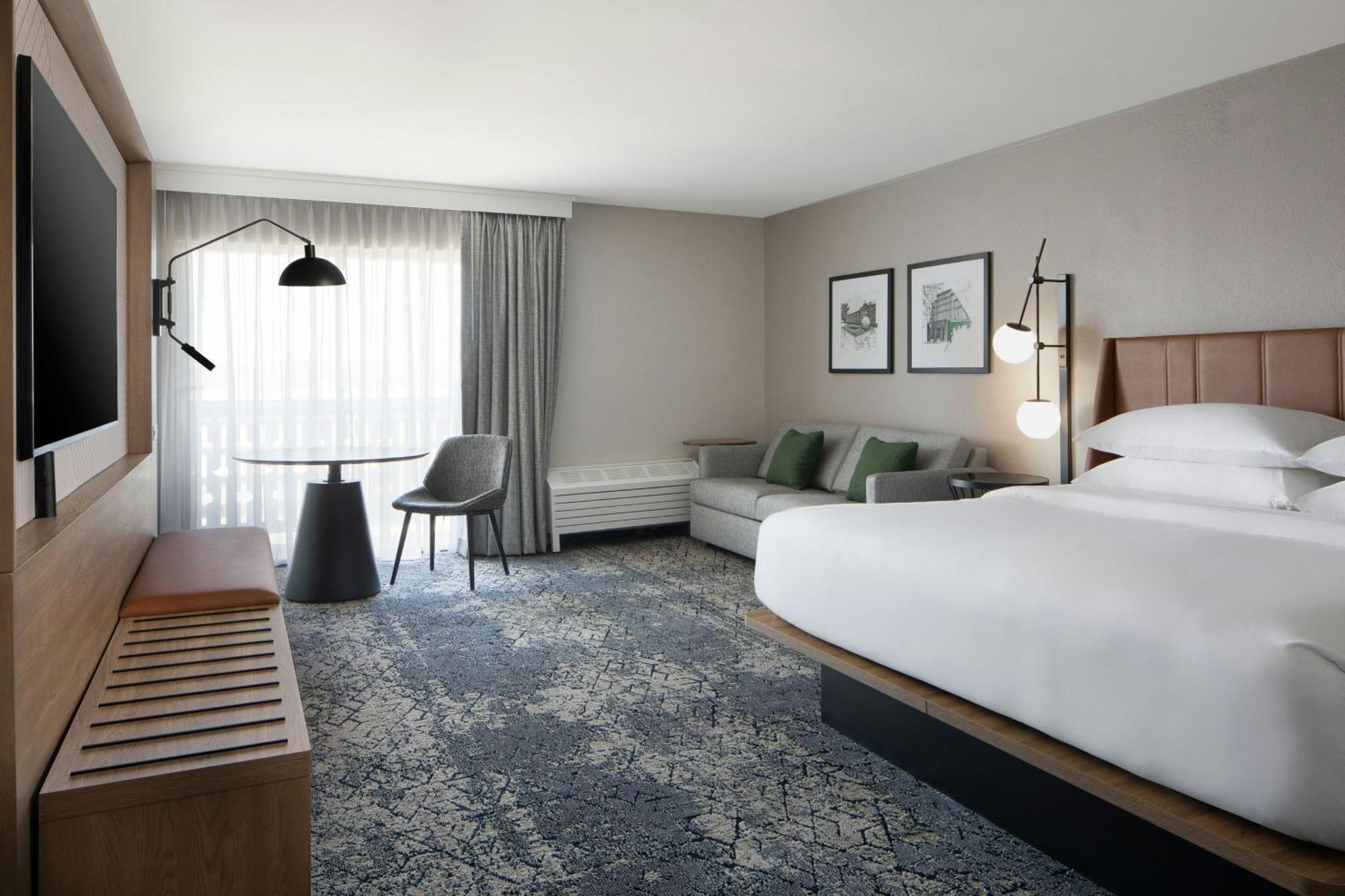 Hotel Sheraton Westport Lakeside 3*