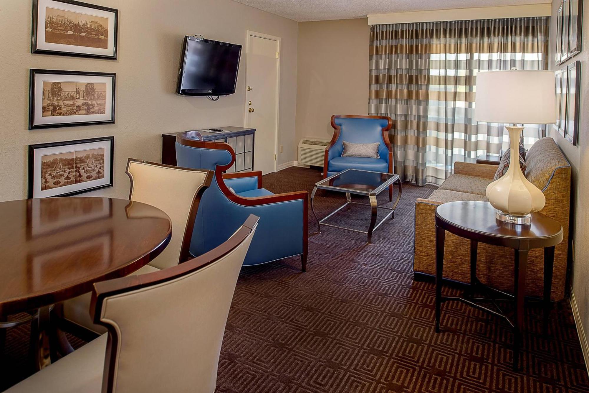Hotel Sheraton Westport Lakeside Maryland Heights